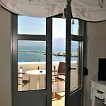 Guest house August