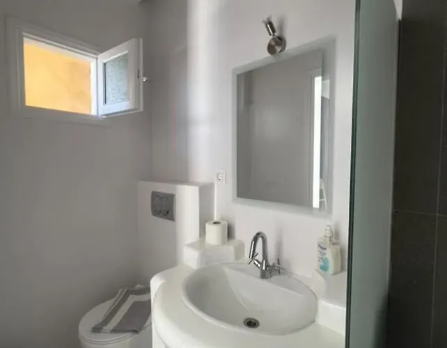 August Gasthuis Elafonissos